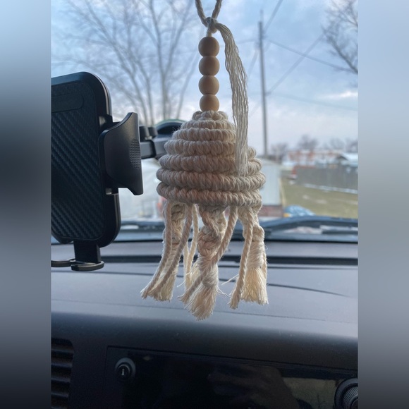 Custom One of a kind Hand Crafted Macramé jellyfish car / home decor - Picture 11 of 12